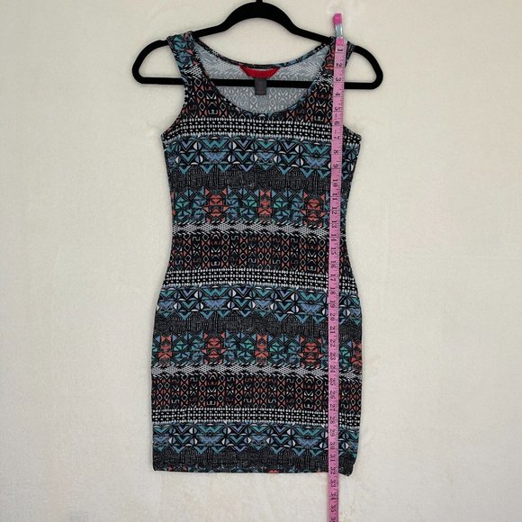 Hot Kiss Pink Blue Multicolor Geometric Sleeveless Short Mini Dress Size Medium - Picture 5 of 7